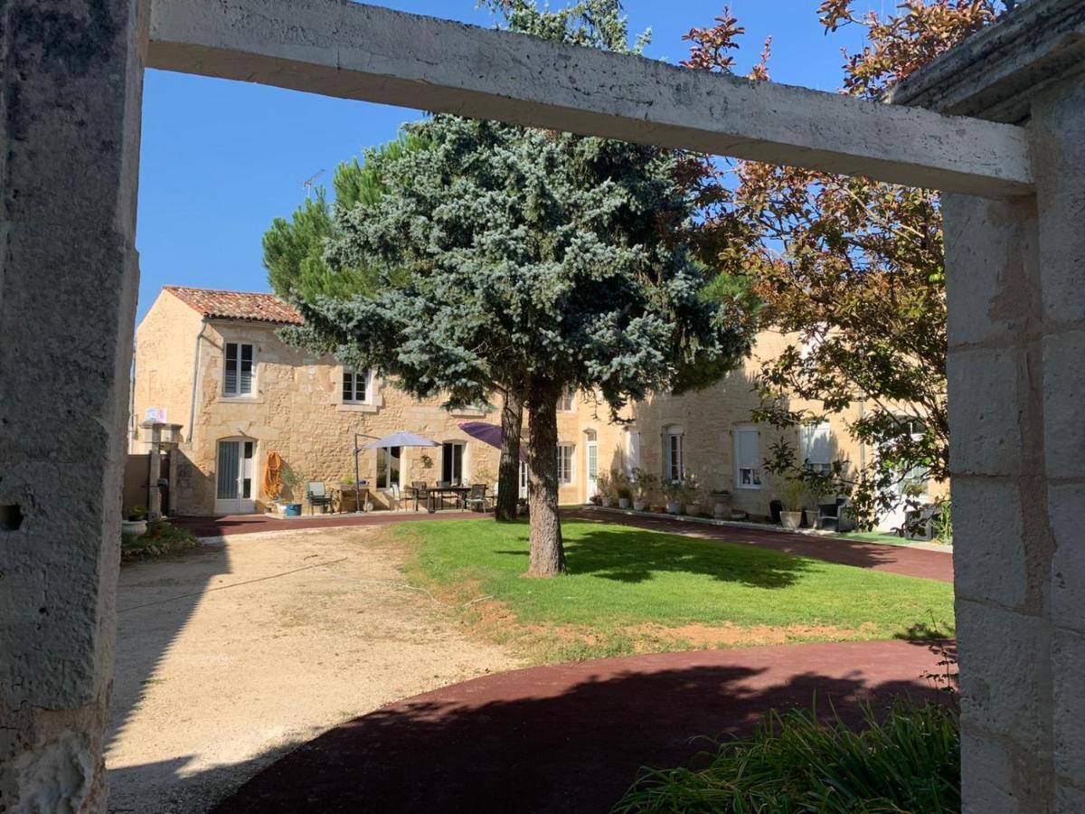 Jardin D'Arcy - Chambres D'Hotes Avec Piscine Et Spa Bois Екстер'єр фото