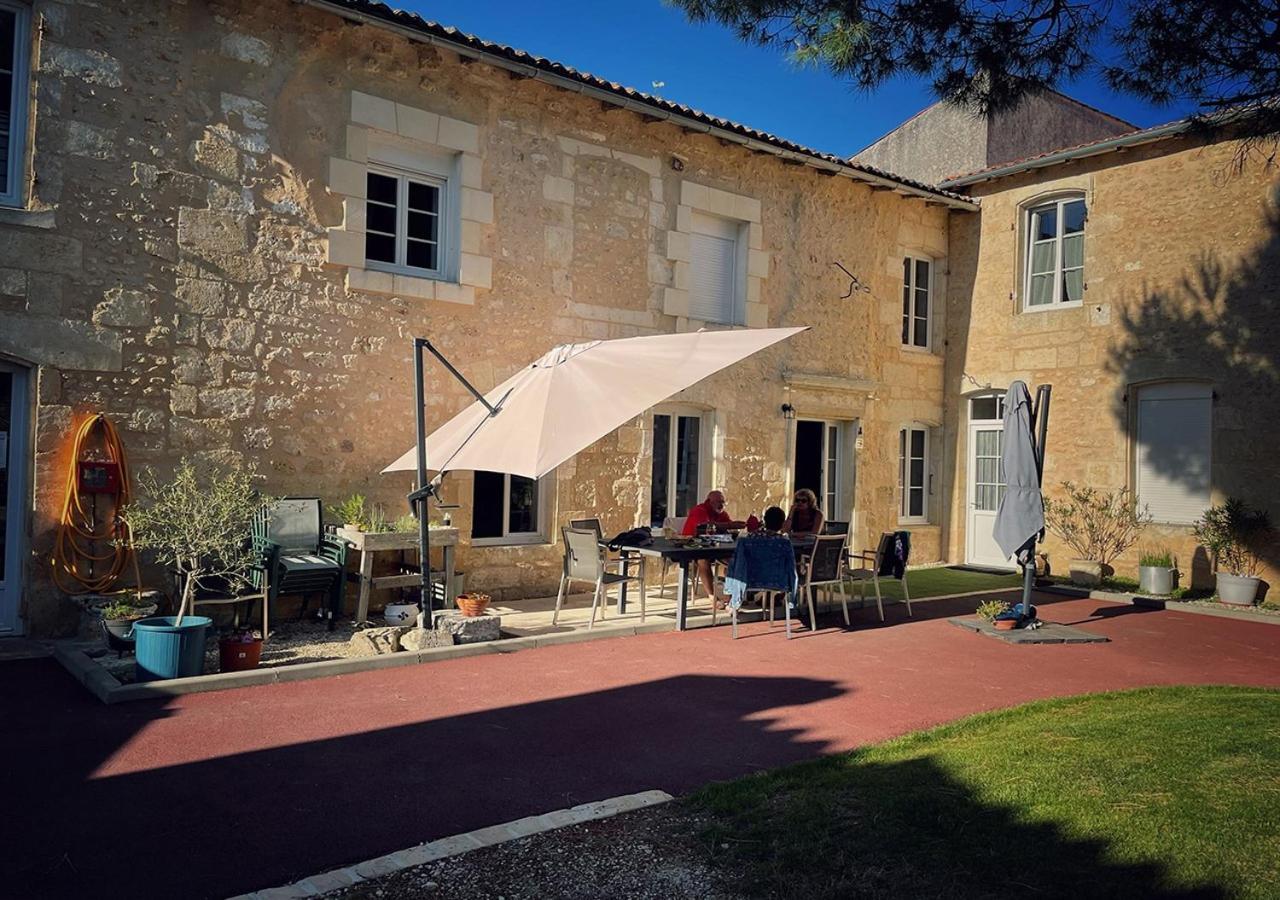 Jardin D'Arcy - Chambres D'Hotes Avec Piscine Et Spa Bois Екстер'єр фото