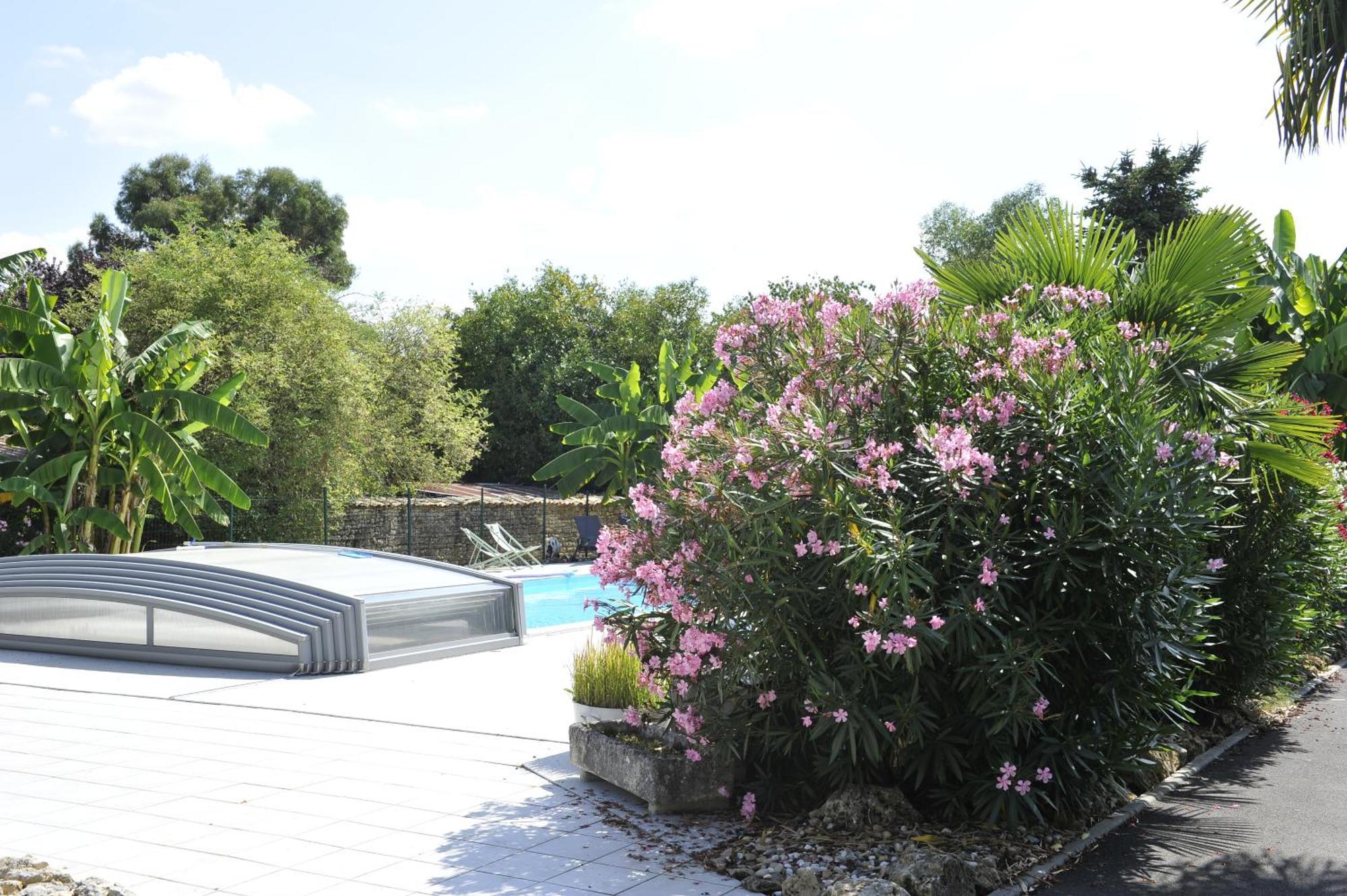 Jardin D'Arcy - Chambres D'Hotes Avec Piscine Et Spa Bois Екстер'єр фото